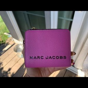 MARC JACOBS “mini the bold compact zip wallet”